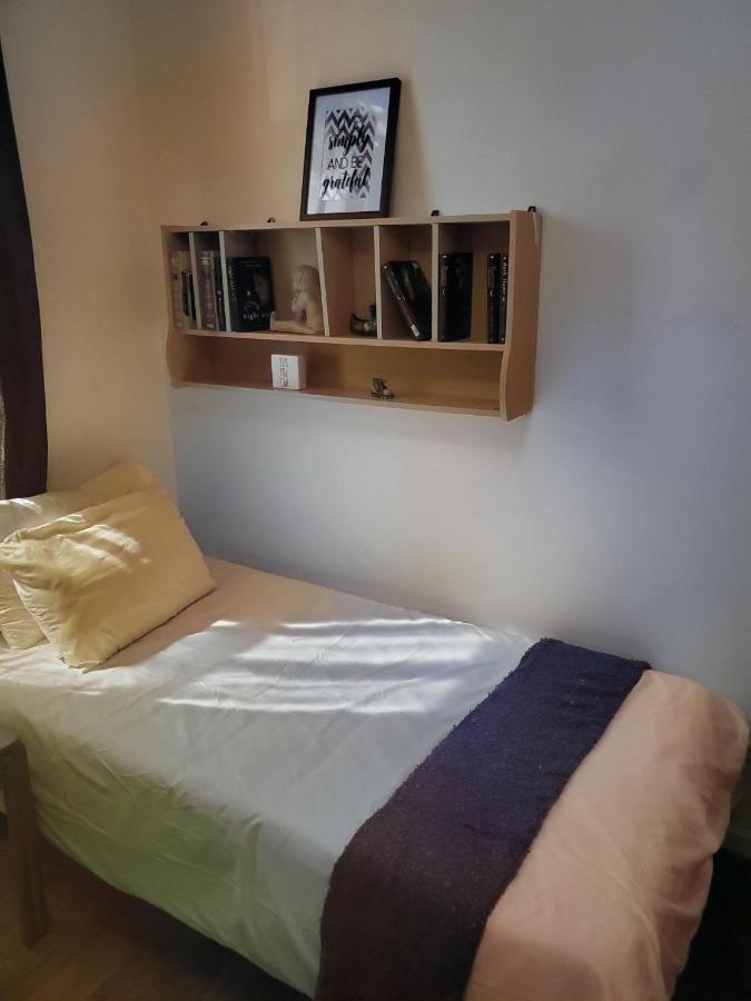 Booking-Eddy- Single Room With Self Check-In Hull Kültér fotó