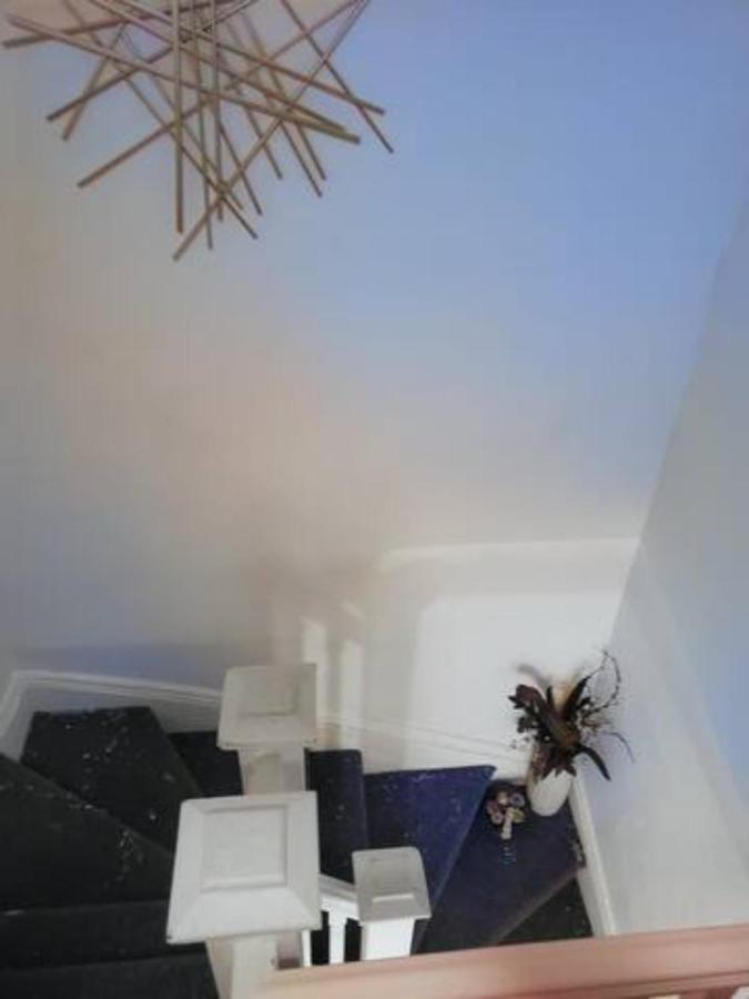 Booking-Eddy- Single Room With Self Check-In Hull Kültér fotó